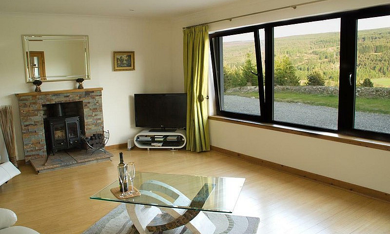 4 Bedroom House In D...