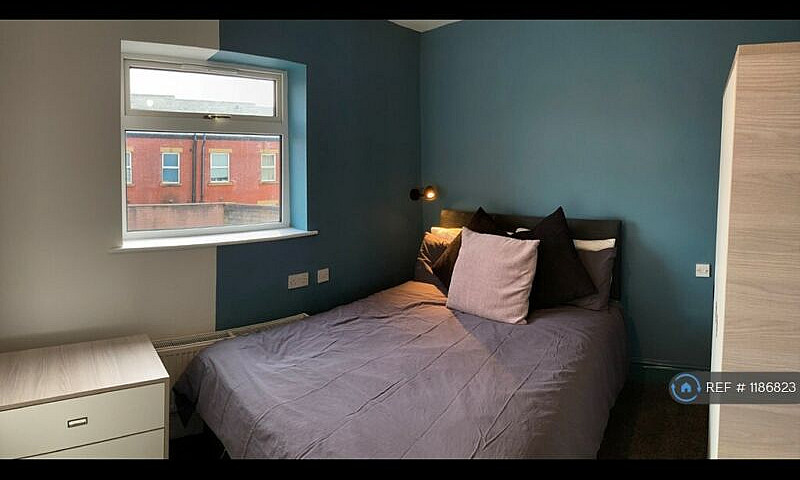 1 Bedroom In Waterlo...