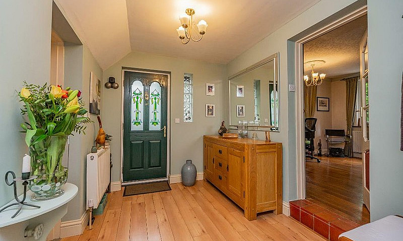3 Bedroom House In D...