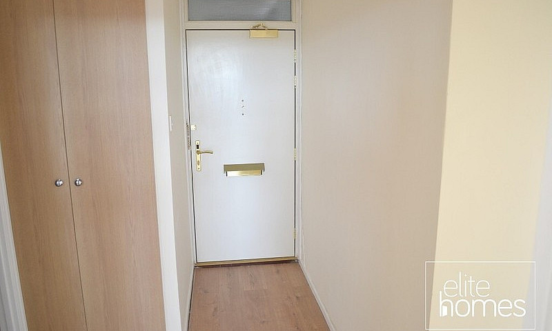 Newly Refurbished 2 ...