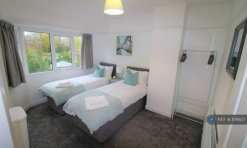 3 Bedroom House In W...