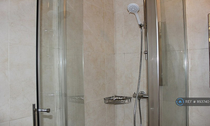 Studio Flat In Sover...
