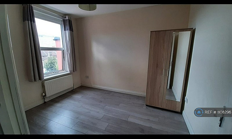 1 Bedroom In Glouces...