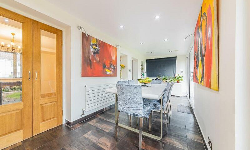 4 Bedroom House In N...