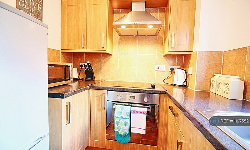 1 Bedroom Flat In Ja...