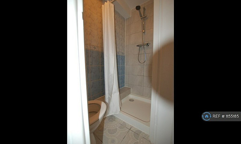 1 Bedroom In Fernlea...
