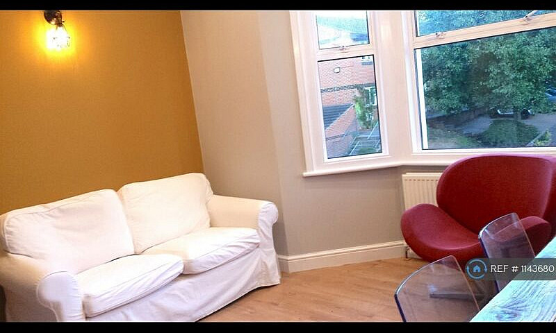 4 Bedroom Flat In Sh...
