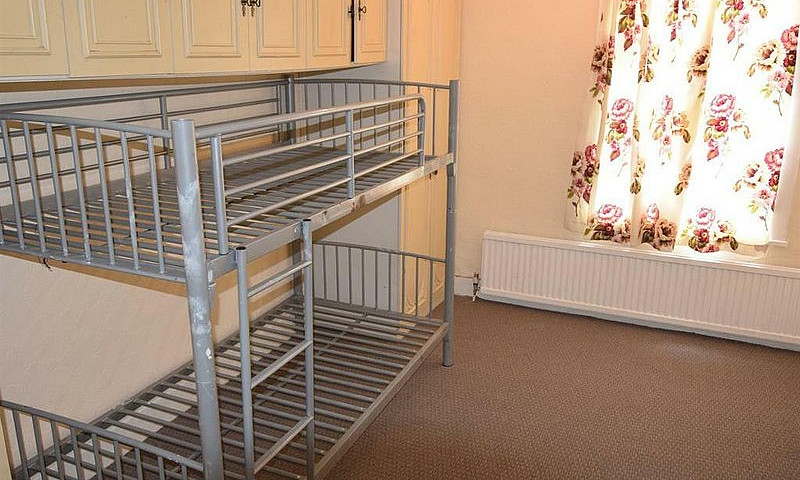 3 Bedroom House In H...