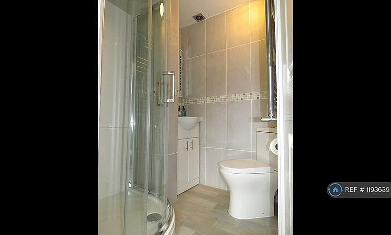 1 Bedroom In Arlesco...