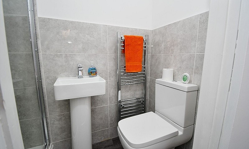 Fully Refurbished Hm...