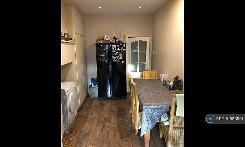 1 Bedroom In Garrick...