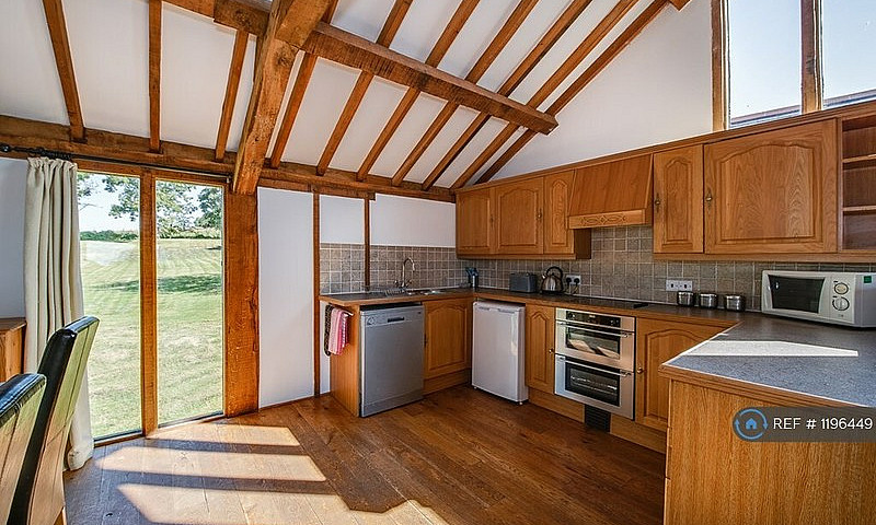 1 Bedroom House In T...