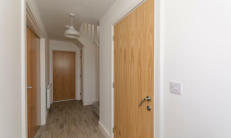 3 Bedroom House In C...
