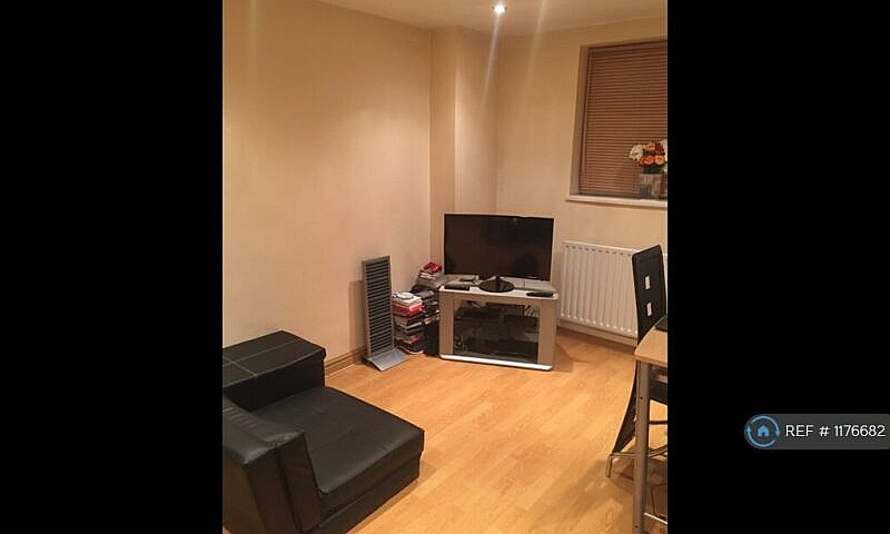 1 Bedroom In Mill Ro...