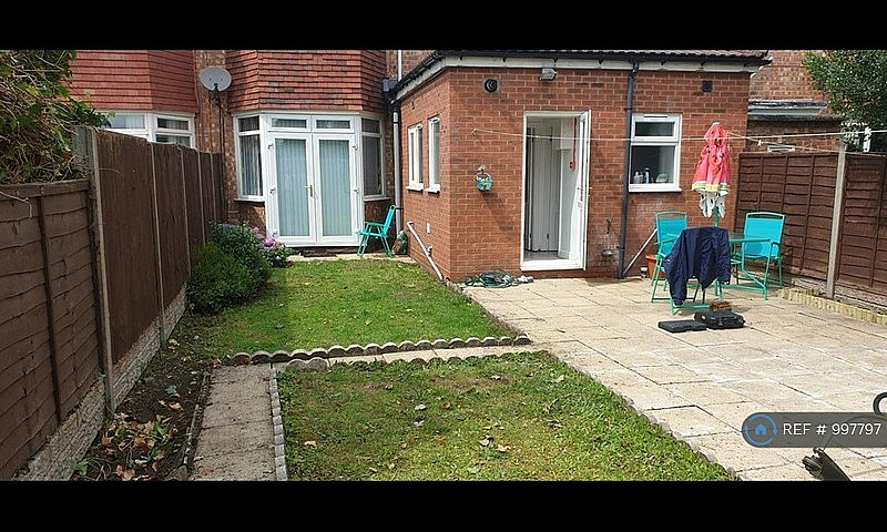 4 Bedroom House In P...