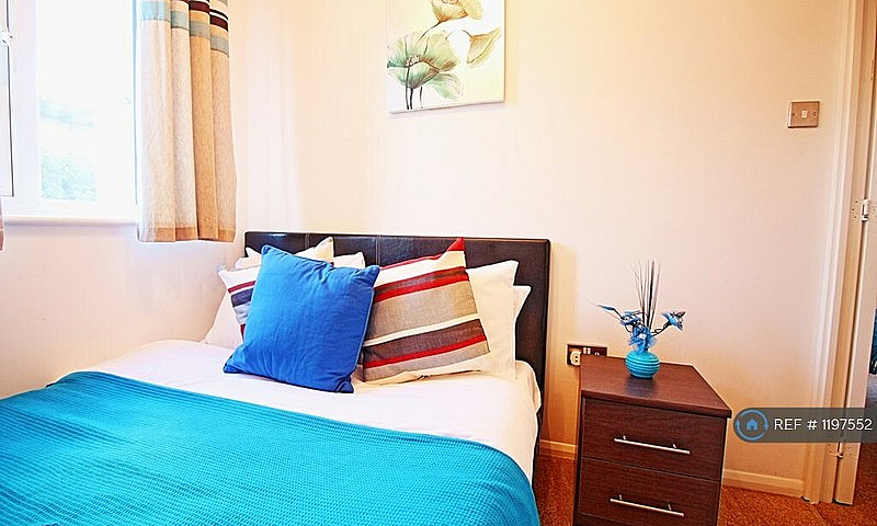 1 Bedroom Flat In Ja...