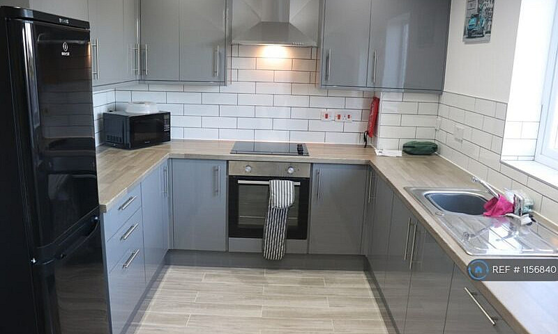 1 Bedroom In Graceme...