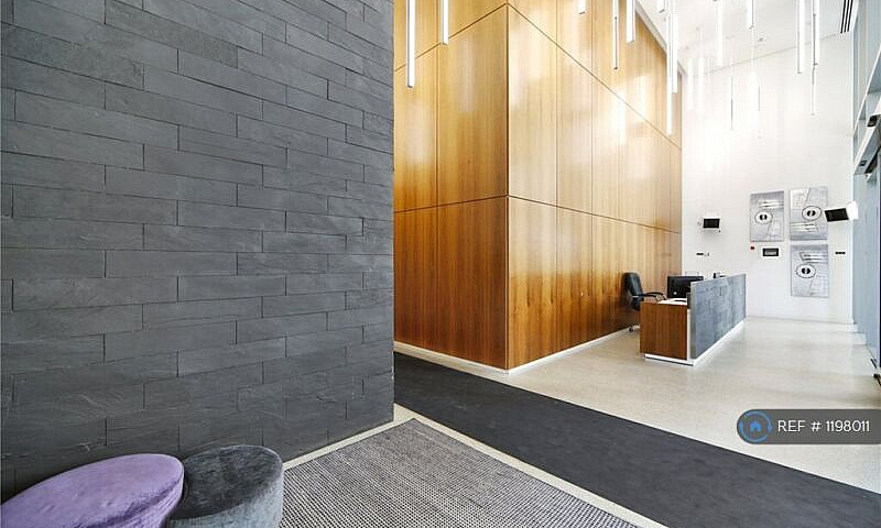 1 Bedroom Flat In Th...