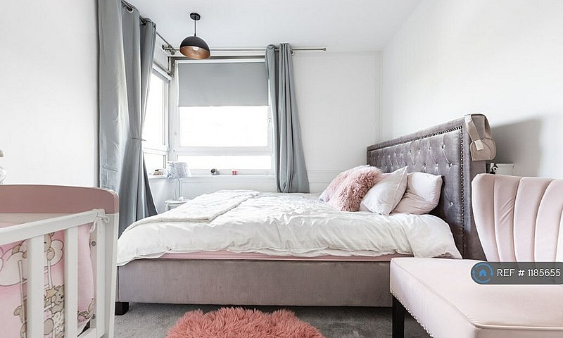 3 Bedroom Flat In Tr...