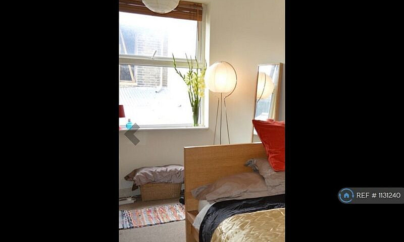 1 Bedroom Flat In Ha...