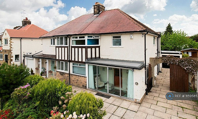 1 Bedroom In Fairway...