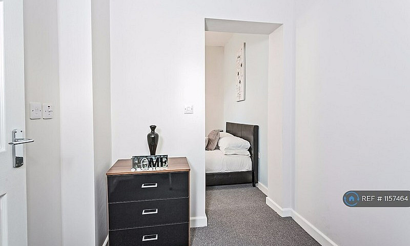 1 Bedroom In Rawmars...
