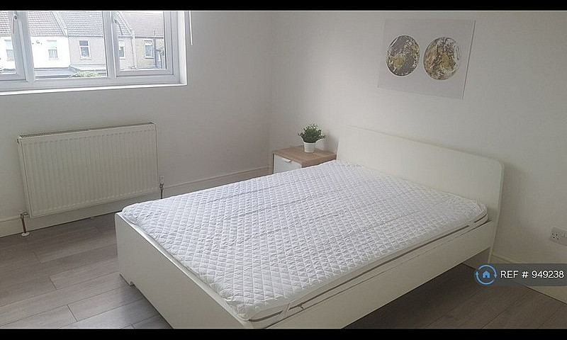 1 Bedroom Flat In Al...