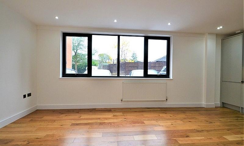 Stunning 1 Bedroom F...