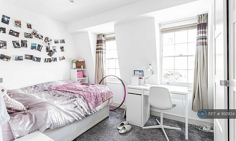 3 Bedroom House In M...