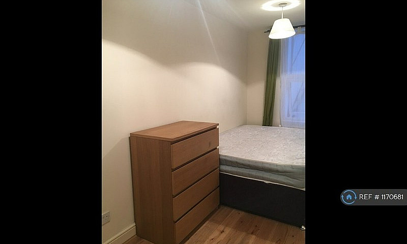 1 Bedroom Flat In Br...
