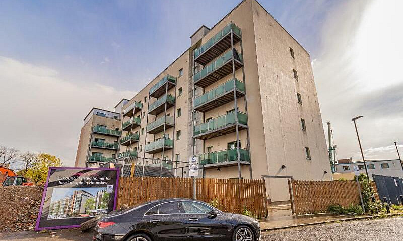 2 Bedroom Flat In Be...
