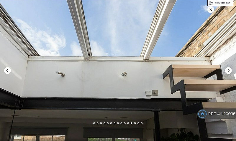 Studio Flat In Bayha...