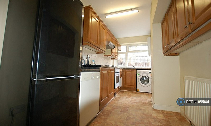 1 Bedroom In Fernlea...