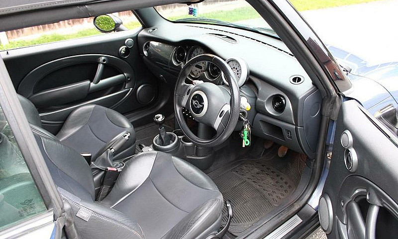 2005 Mini Cooper 1.6...