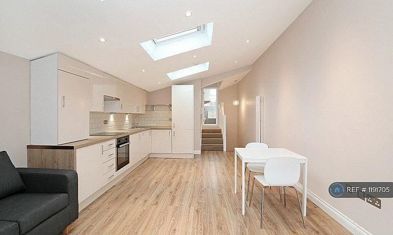 1 Bedroom Flat In Go...
