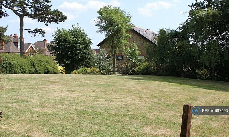 2 Bedroom Flat In Ed...