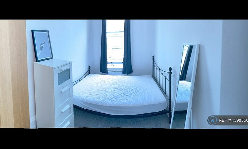 2 Bedroom Flat In Ar...