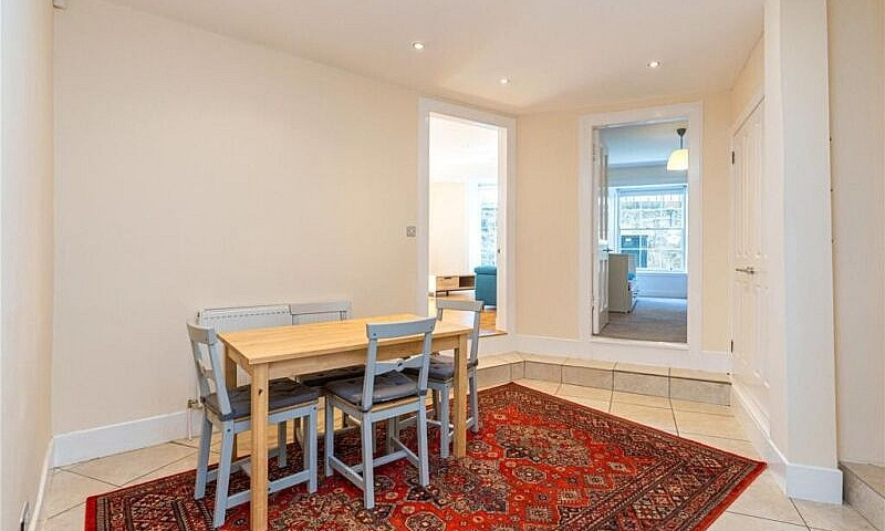 Amazing 2 Bedrooms ...