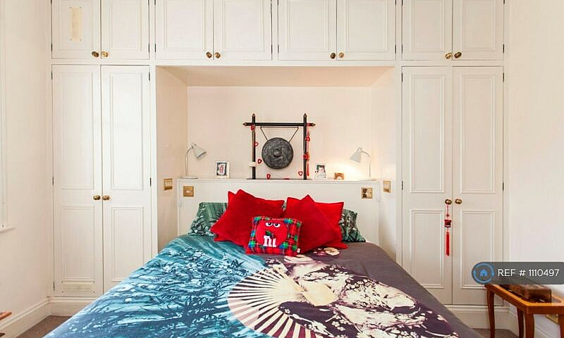 2 Bedroom Flat In Be...