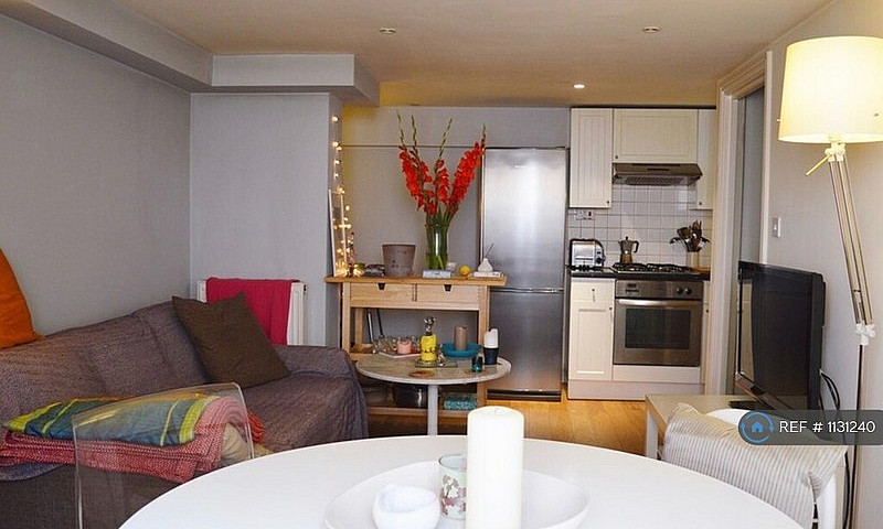 1 Bedroom Flat In Ha...