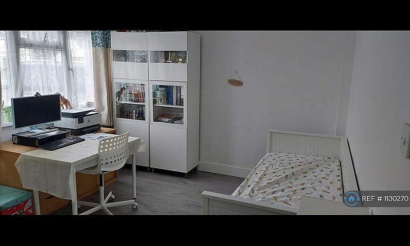 4 Bedroom House In K...