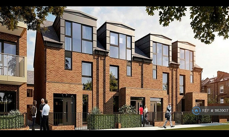 3 Bedroom House In N...