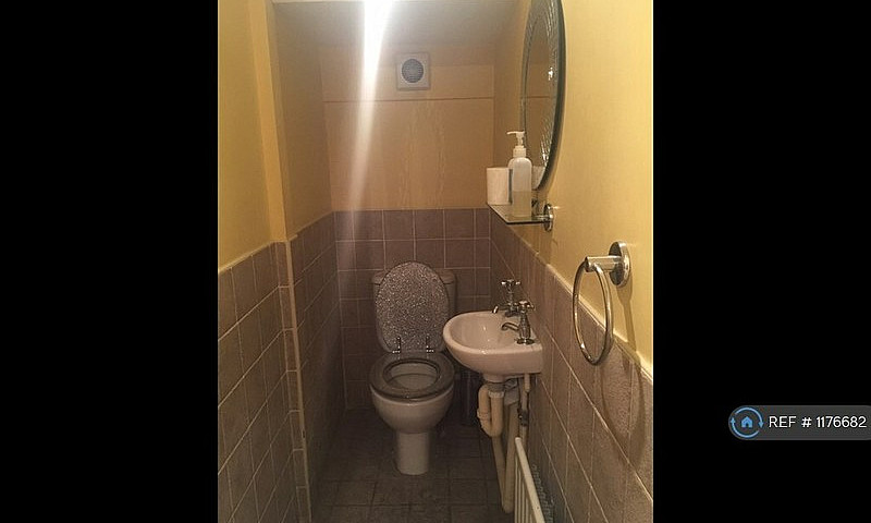1 Bedroom In Mill Ro...