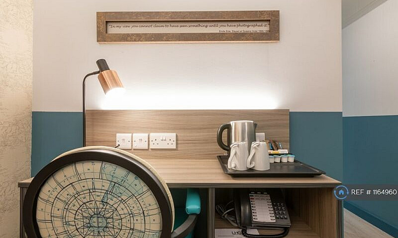 Studio Flat In Churc...