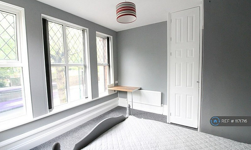 1 Bedroom In Derby R...