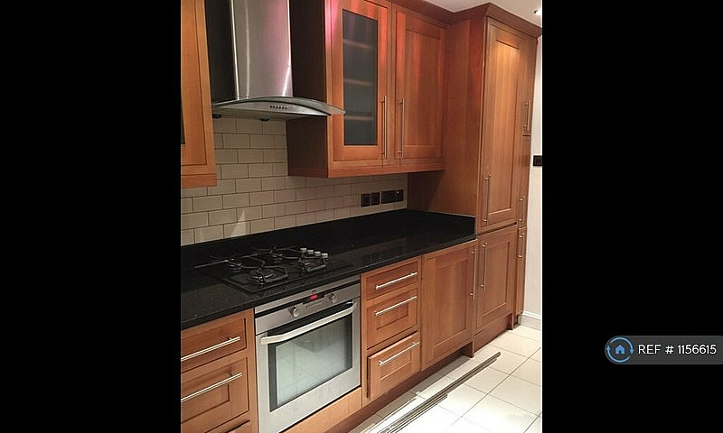 4 Bedroom House In W...