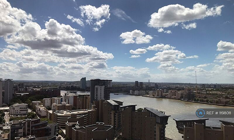 1 Bedroom Flat In Th...
