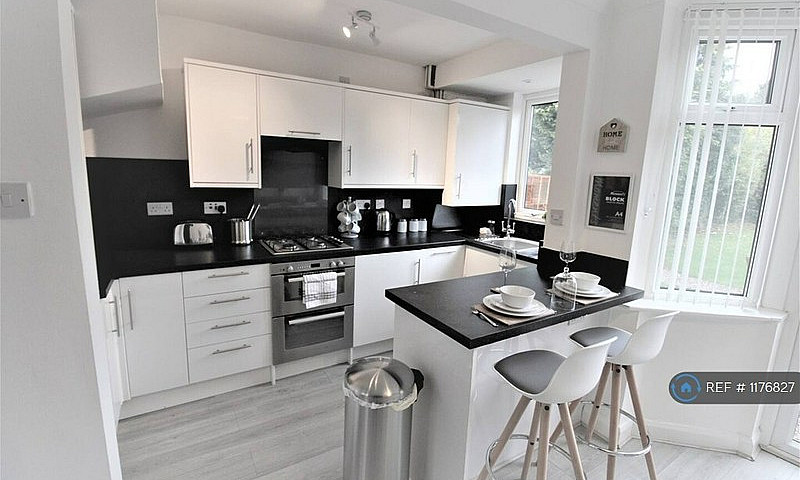 3 Bedroom House In W...