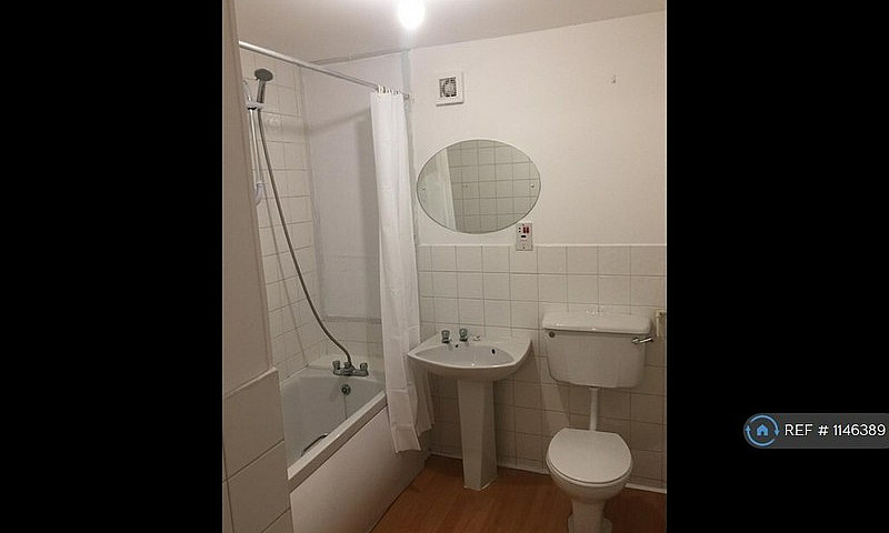 1 Bedroom Flat In Be...