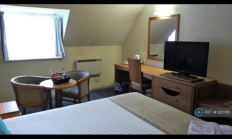 Studio Flat In Kegwo...